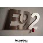 Bodenschatz E92 Edelstahl Wandschild